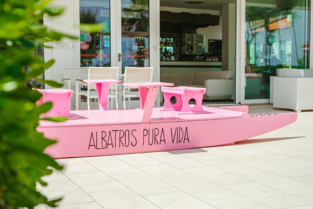 Hotel Albatros Римини Экстерьер фото