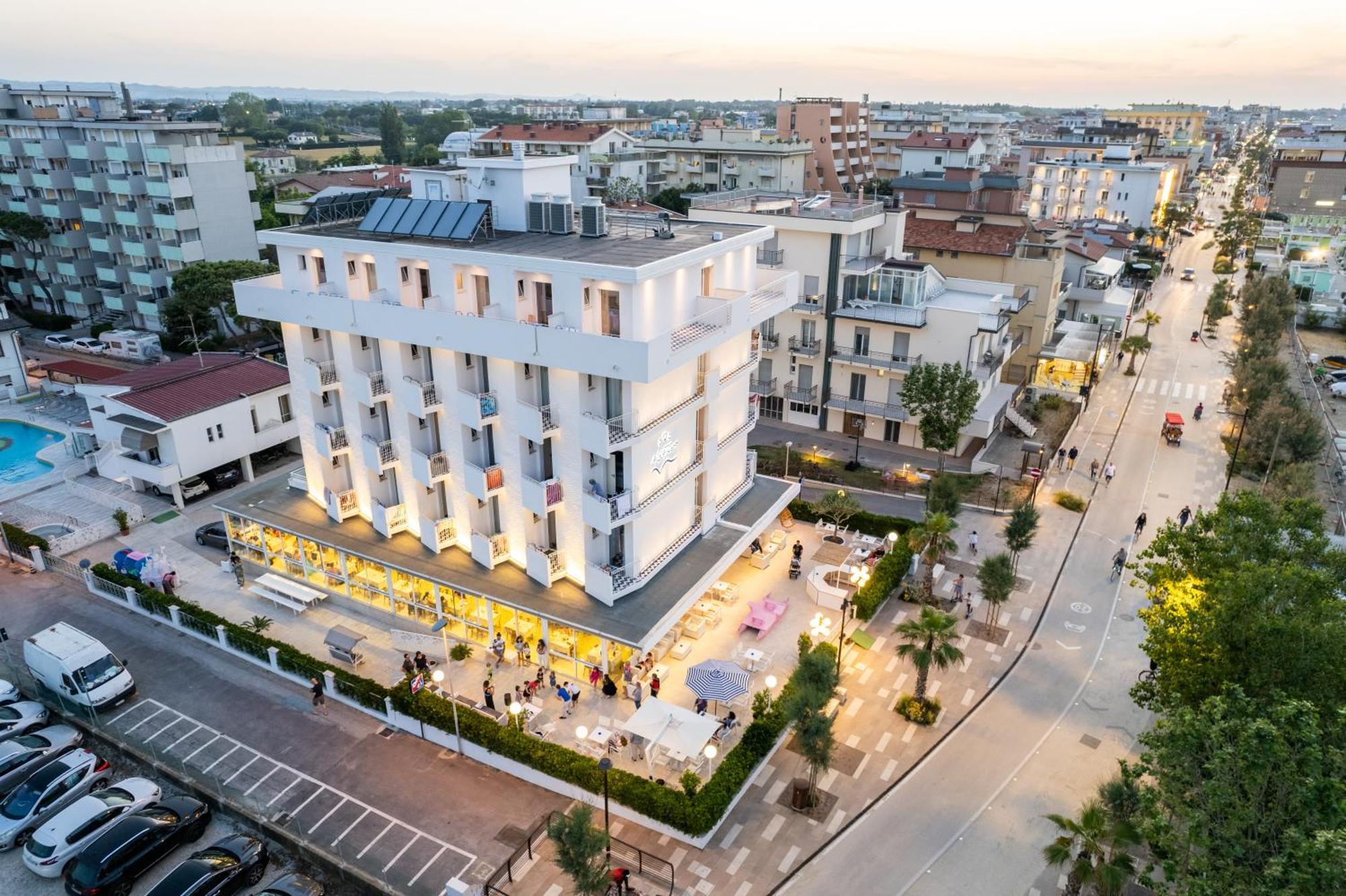 Hotel Albatros Римини Экстерьер фото