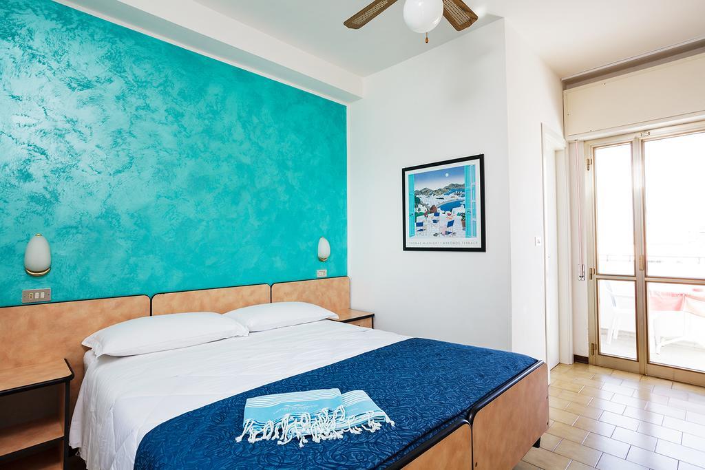 Hotel Albatros Римини Экстерьер фото